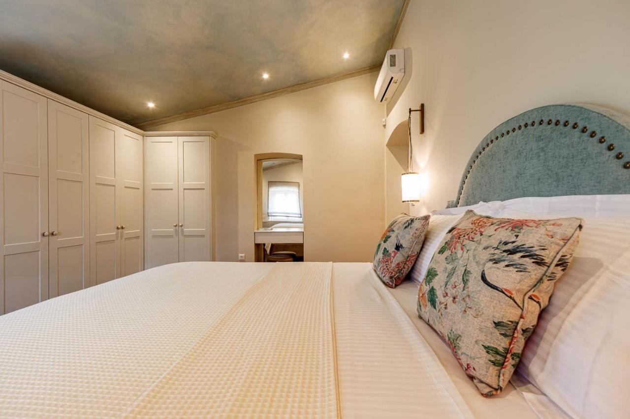 Achillion Casa Conti 1840 Gastouri (Corfu)